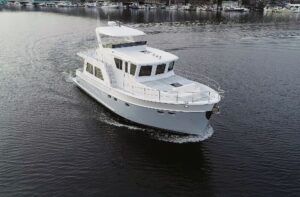 Helmsman 46 Pilothouse