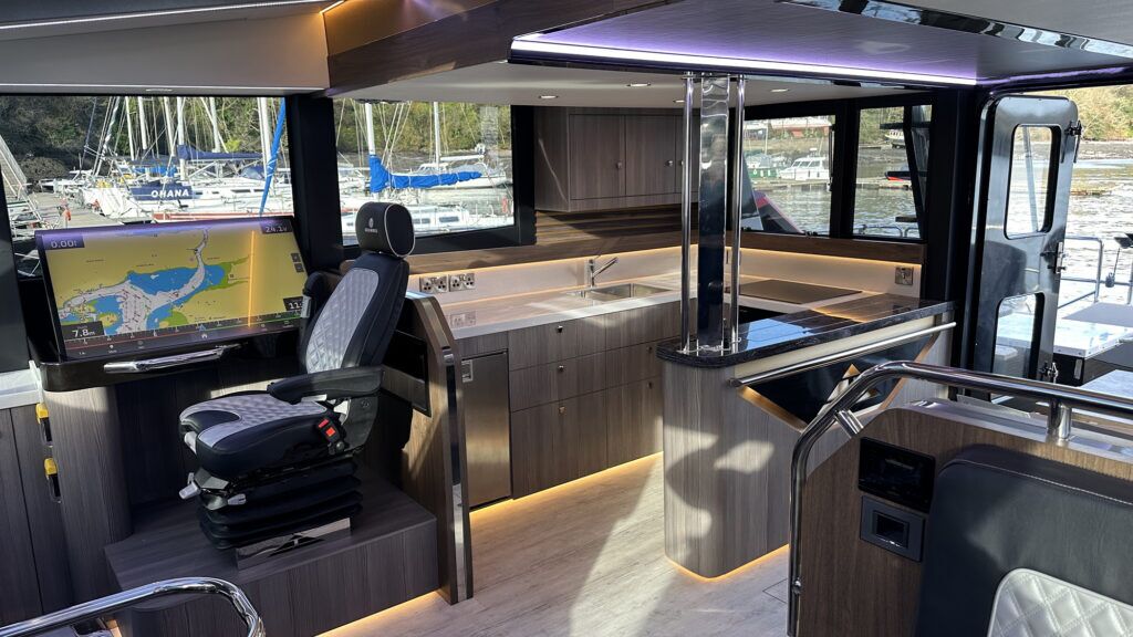 galley on the T-2000 Voyager