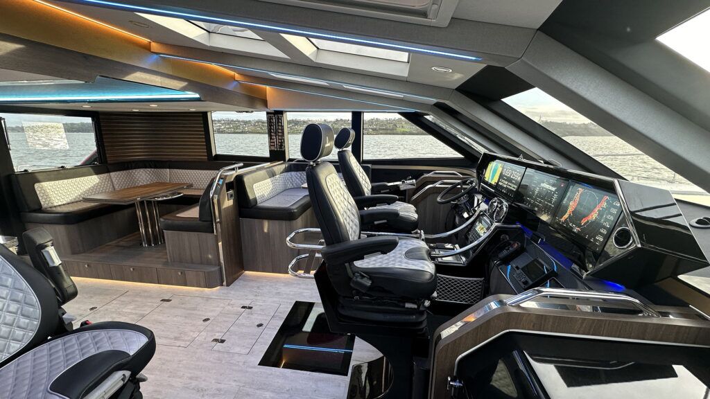 Main cabin on the T-2000 Voyager